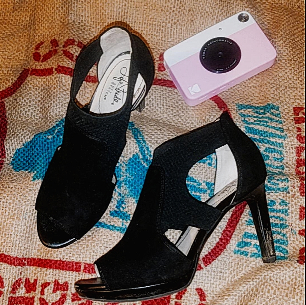 Life stride black heel